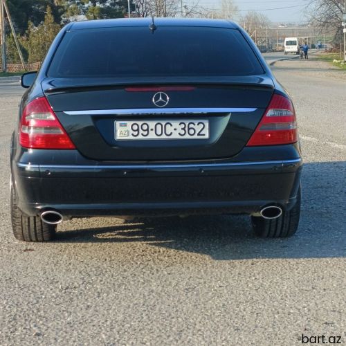 Mercedes-Benz E 200: 1.8 l | 2005 il