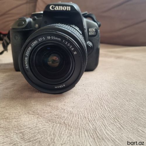 Fotoaparat Conon 650