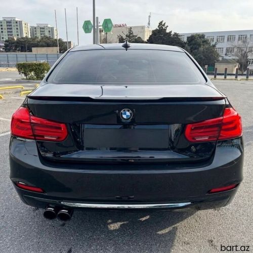 BMW 3 series: 2 l | 2017 il 
