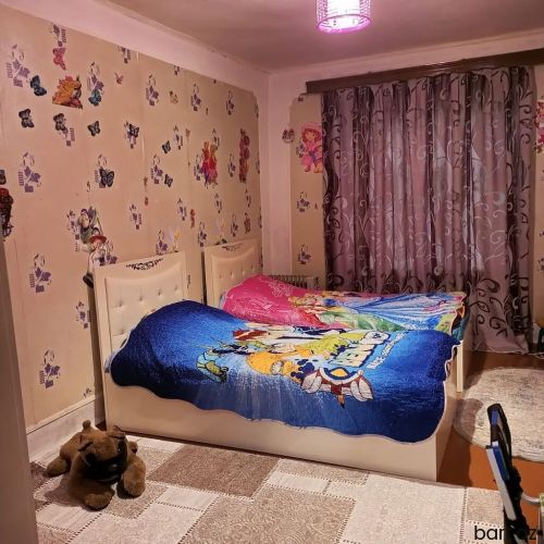 Şabran rayonunda 3 otaqli həyət evi satilir.