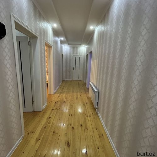 Hövsan qəs. 4 otaqlı həyət evi satilir.