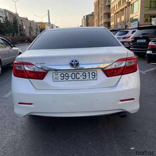 Toyota Camry: 2.5 l | 2014 il 