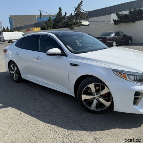 Kia Optima: 2.2 l | 2016 il 