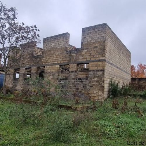 Vladimirovkada 12 sot torpaq sahəsi satilir.