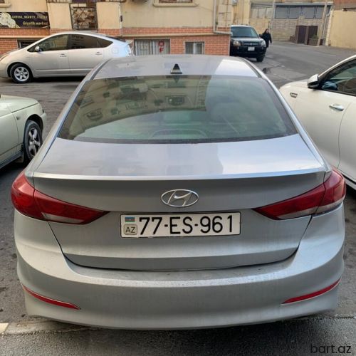 Hyundai Elantra: 2 l | 2016 il