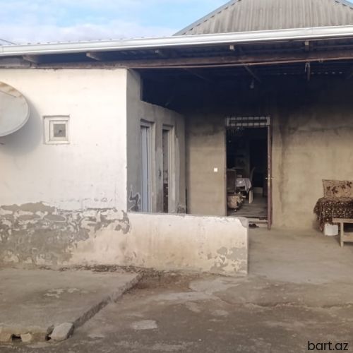 4 otaqlı həyət evi satılır
