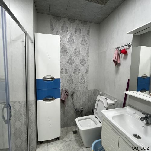 Xirdalanda 3 otaqli mənzil satilir.