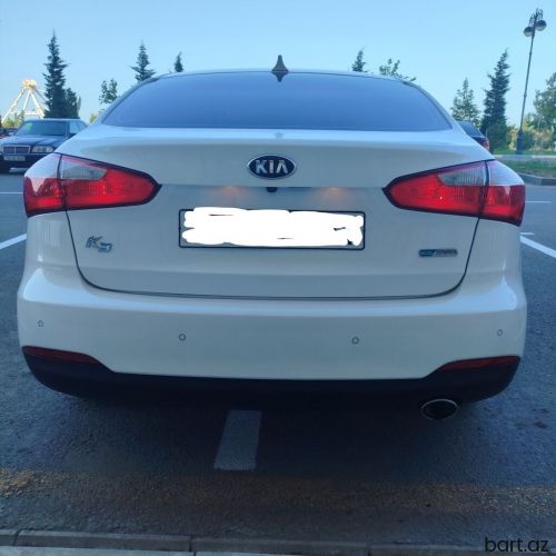 Kia K3: 1.6 l | 2015 il