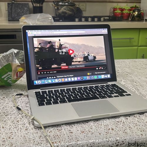  Apple MacBook, 11.6