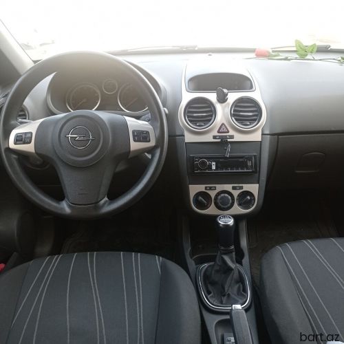 Opel Corsa: 1.2 l. | 2007 il