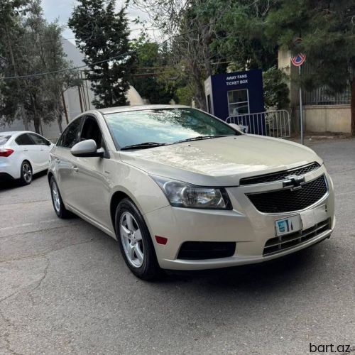 Chevrolet Cruze: 1.4 l | 2013 il