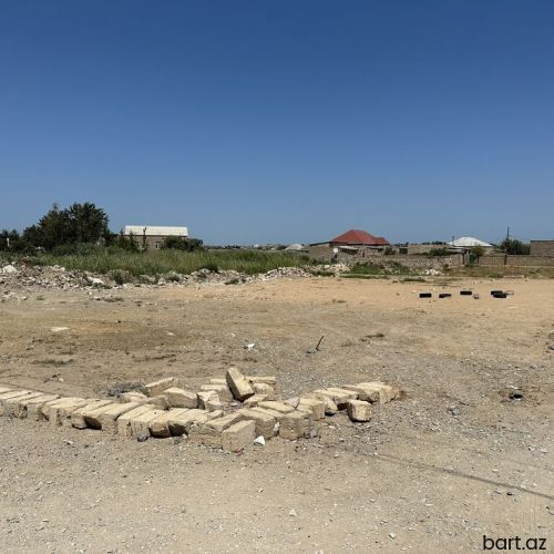 Nardaran qəs-də 12 sot torpaq sahəsi satilir.