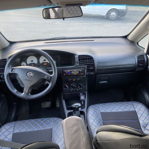 Opel Zafira: 3.2 l. | 2000 il