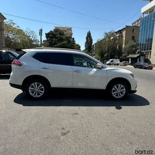 Nissan X-Trail: 2.5 l. | 2014 il