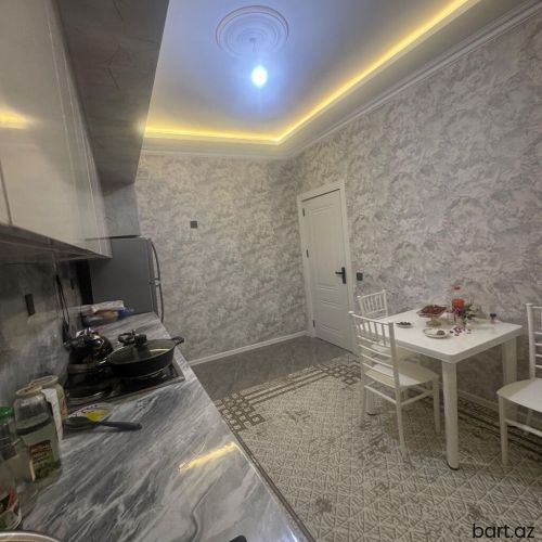 Abşeron rayonunda 3 otaqli həyət evi satilir.