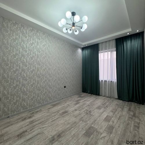 Şüvəlan qəsəbəsində bağ evi 