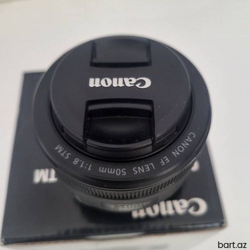 Canon EF 50mm f/1.8 STM 
