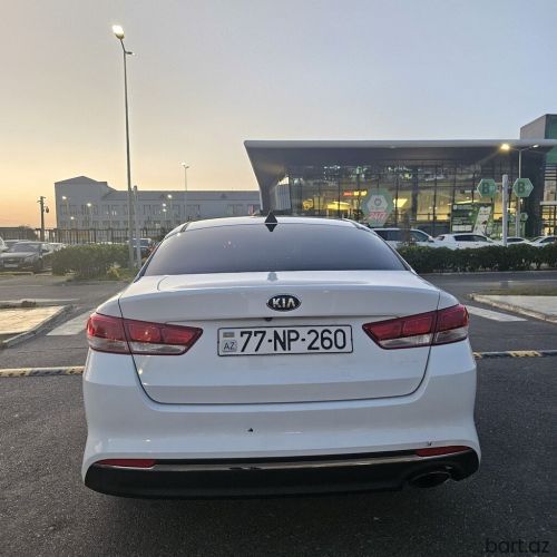 Kia Optima: 1.6 l | 2016 il