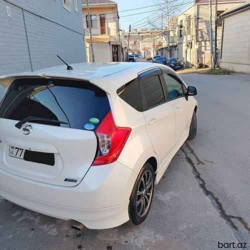 Nissan Note: 1.2 l | 2013 il