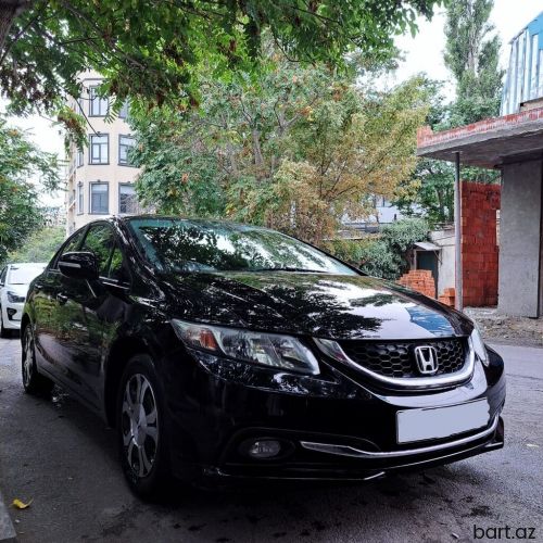Honda Civic: 1.5 l | 2013 il