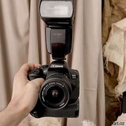 Canon fotoaparat satilir