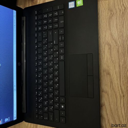 Intel Core i7, 16 GB, 15.6 