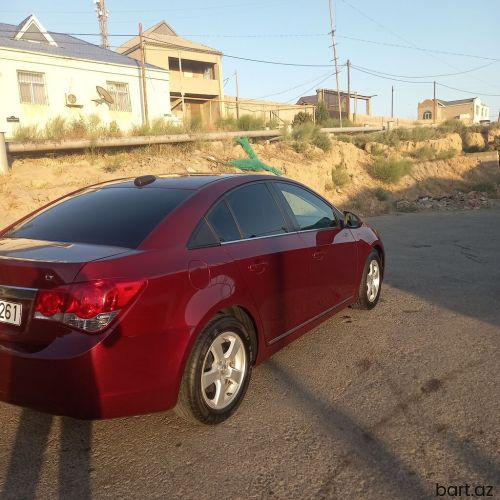Chevrolet Cruze: 1.4 l. | 2015 il