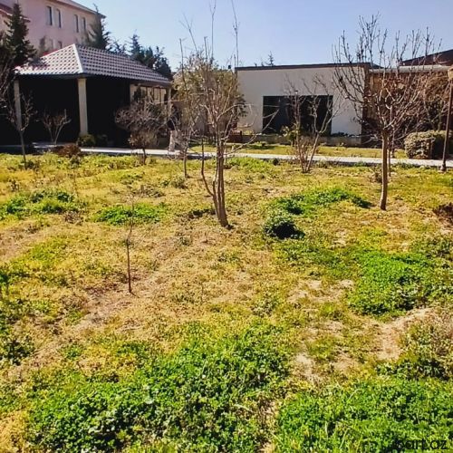 Buzovnada bağ evi satilir