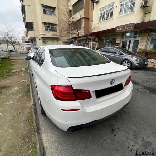 BMW 528: 3 l | 2010 il 