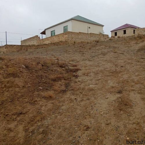 Qobuda Xoşgəldimdə 5 sot torpaq təcili satılır. 