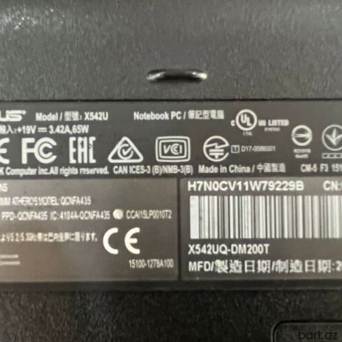 Intel Core i7, 8 GB, 15.6 