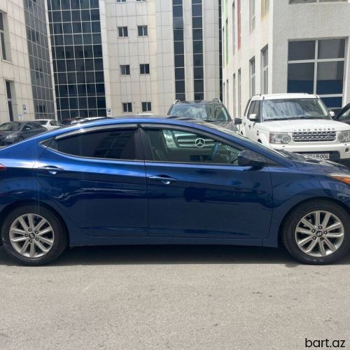 Hyundai Elantra: 1.8 l | 2015 il