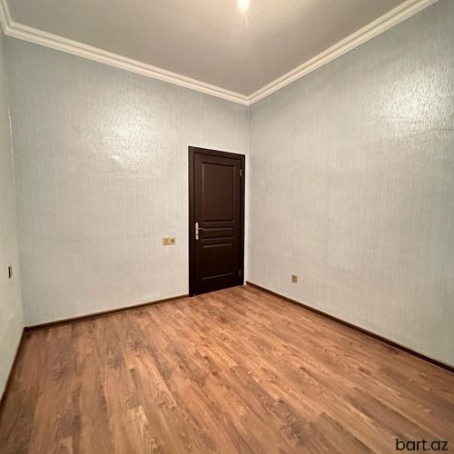 Hövsan qəs., 3 otaqlı mənzil satilir.