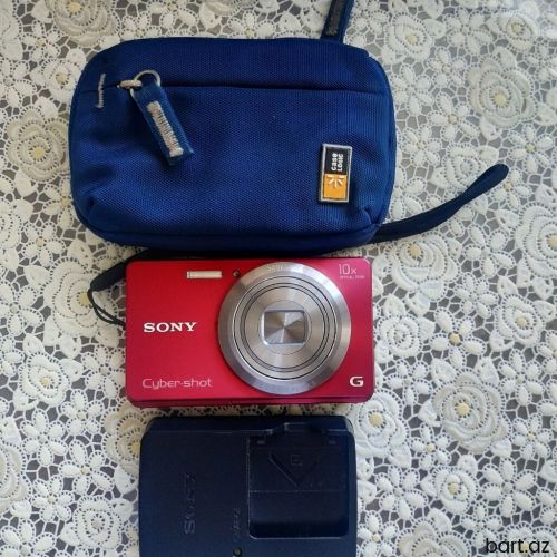 Sony Cyber-Shot DSC-W690.
