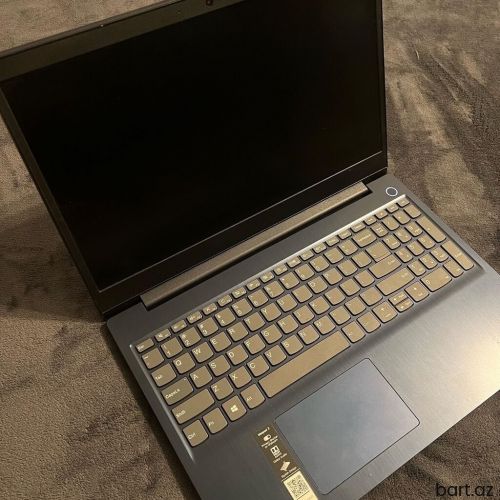 Intel Core i3, 12 GB, 15.6 