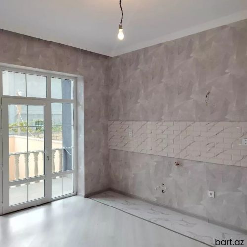 Mehdiabad qəs-də 3 otaqlı  həyət evi satilir.