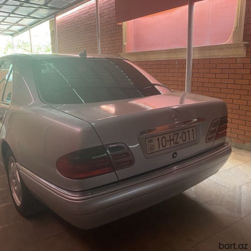Mercedes-Benz 280: 2.8 l | 1996 il 