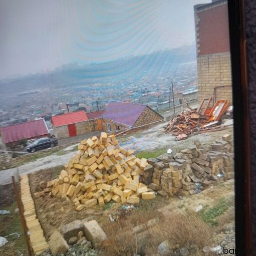 Sulutəpədə 4 sot torpaq sahəsi satilir.