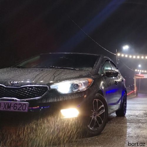 Kia Cerato: 1.8 l | 2015 il 