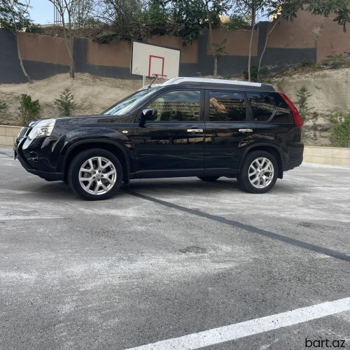 Nissan X-Trail: 2.4 l | 2012 il