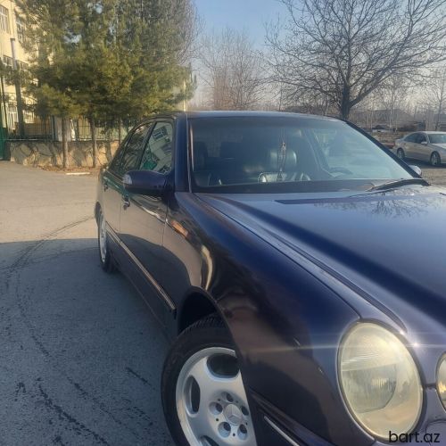 Mercedes-Benz E 280: 2.8 l | 1999 il 
