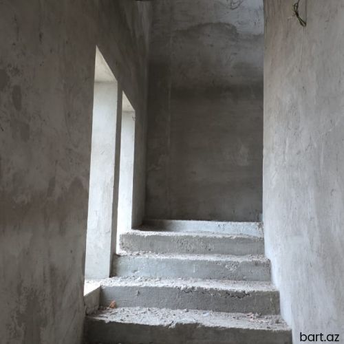 Buzovnada bağ evi satılır