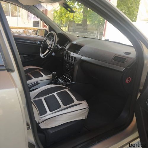 Opel Astra: 1.3 l. | 2007 il 