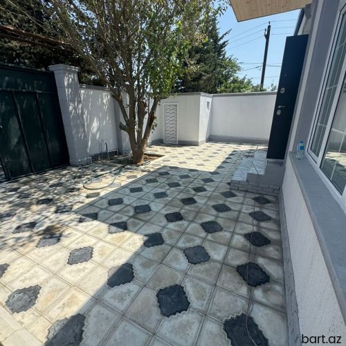 Albalıda 2 sotun içində 3 otaqlı həyət evi satılır
