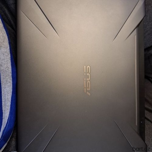 AMD Ryzen 5, 8 GB, 15.6 