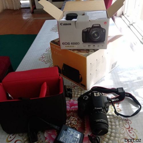 Canon EOS 4000D.
