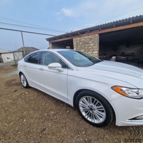 Ford Fusion: 1.5 l | 2017 il 