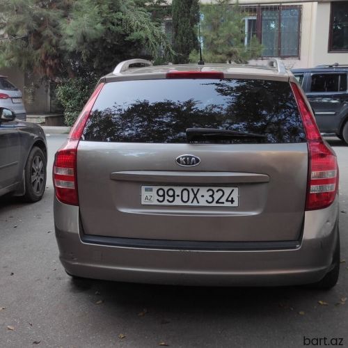 Kia Ceed: 2 l | 2007 il 