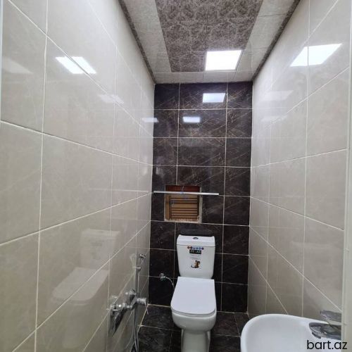 Qaracuxur qəs-də 3 otaqli mənzil satilir.