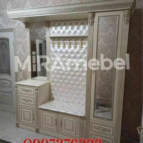 Sifarişlə dəhliz mebelinin hazırlanması